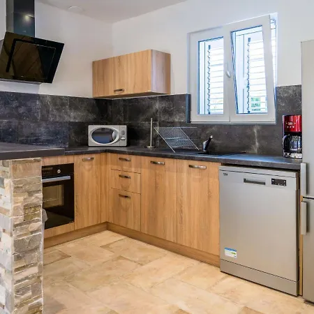 A Suara - Ghi161 By Interhome Casa vacanze